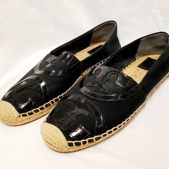 NWOB Tory Burch Poppy Canvas Espadrilles w/ Patent Leather Logo. Blk. 9 - Picture 4 of 10
